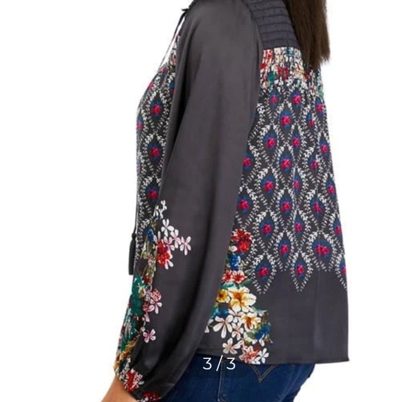 Philosophy Gray Graphic Blouse with Relaxed Fit - Picture 3 of 5